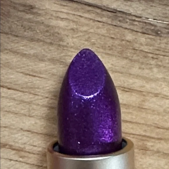 Too Faced Metallic Sparkle Lipstick Pixie Stick - Picture 4 of 6